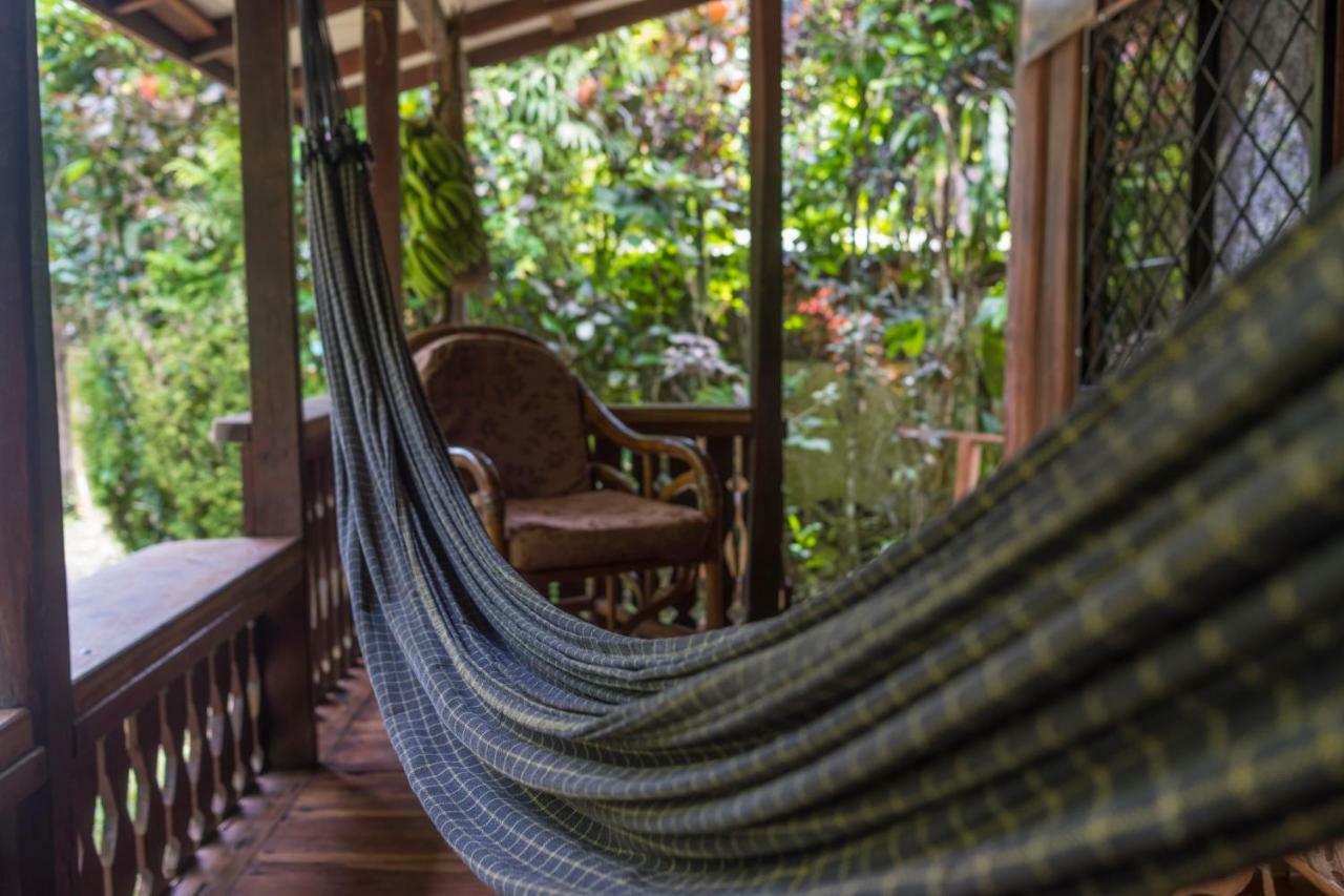 Cabinas Iguana Cahuita Buitenkant foto